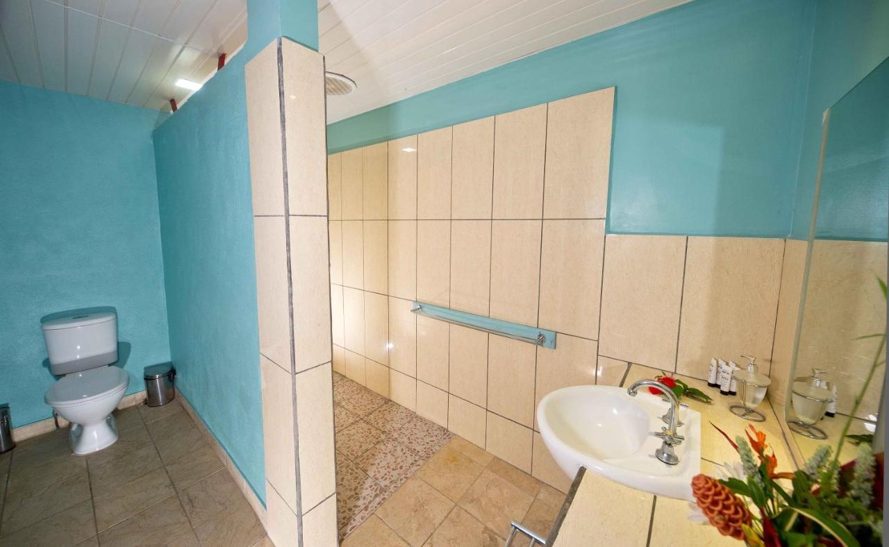 Retreat Seaside Hostel Port Vila Exterior photo