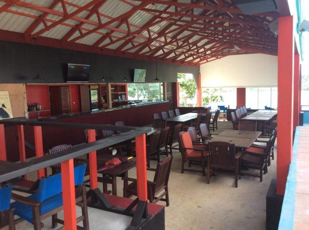 Retreat Seaside Hostel Port Vila Exterior photo